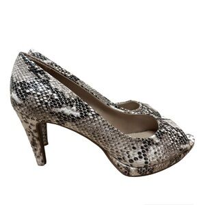 Bandolino Women's Mylah Slip On Peep-Toe Platforms Faux Leather Heels Snake 8.5